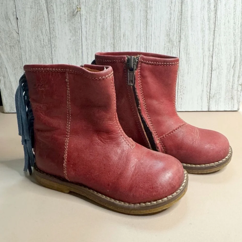 Ocra Distressed Red bootie with Blue suede Fringe. Size 21/5. Great condition